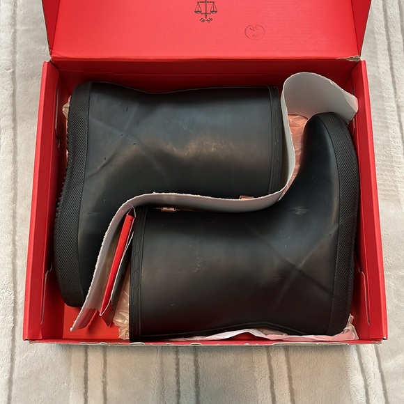 Hunter Kids Black Rain Boots - Picture 10 of 10